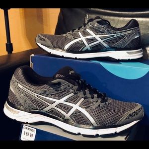 ASICS Gel Excite Shoes. Men’s size 10.5